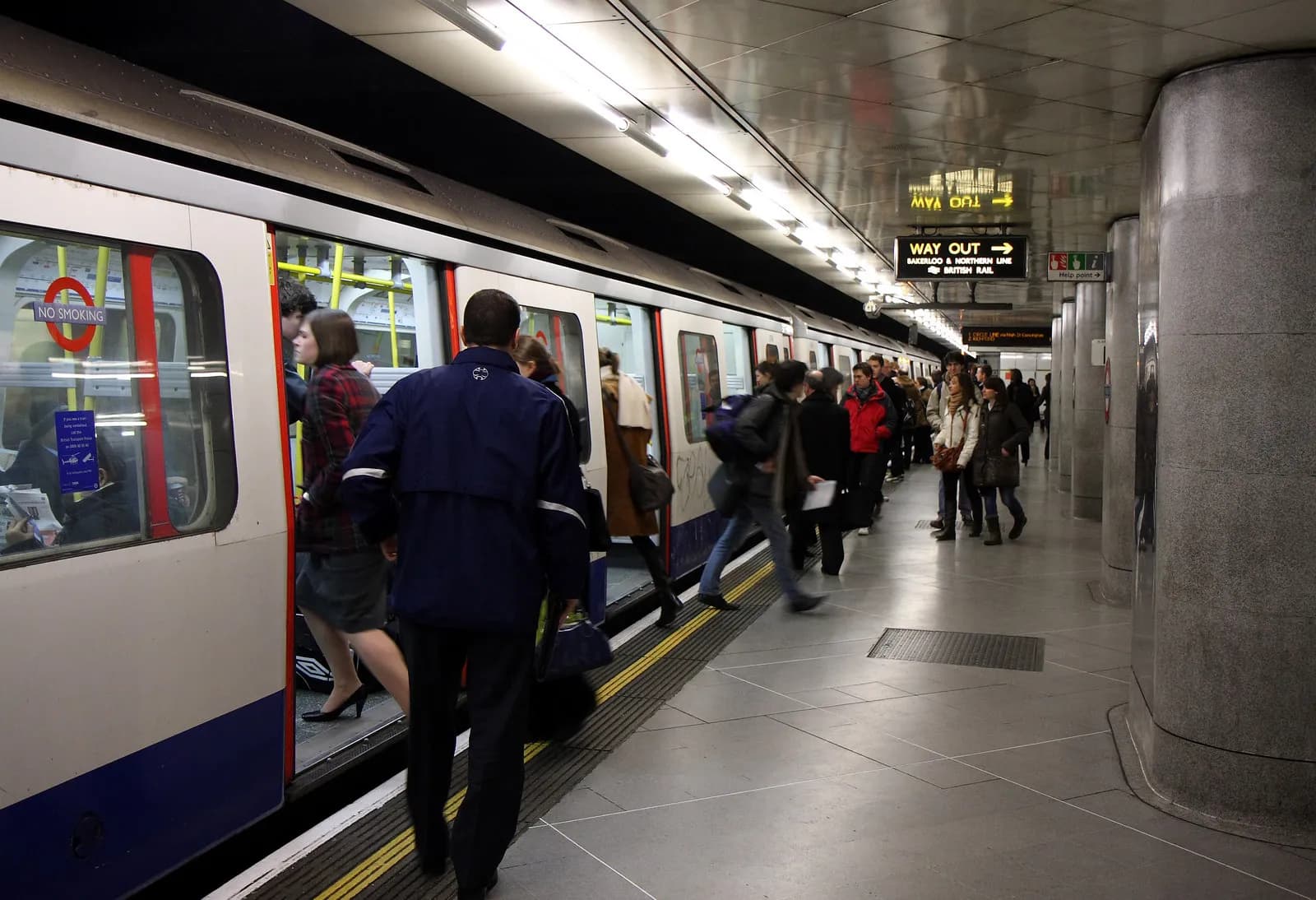 Second Tube Strike Hits London as RMT and TfL Dispute Over Four-Day Working Week